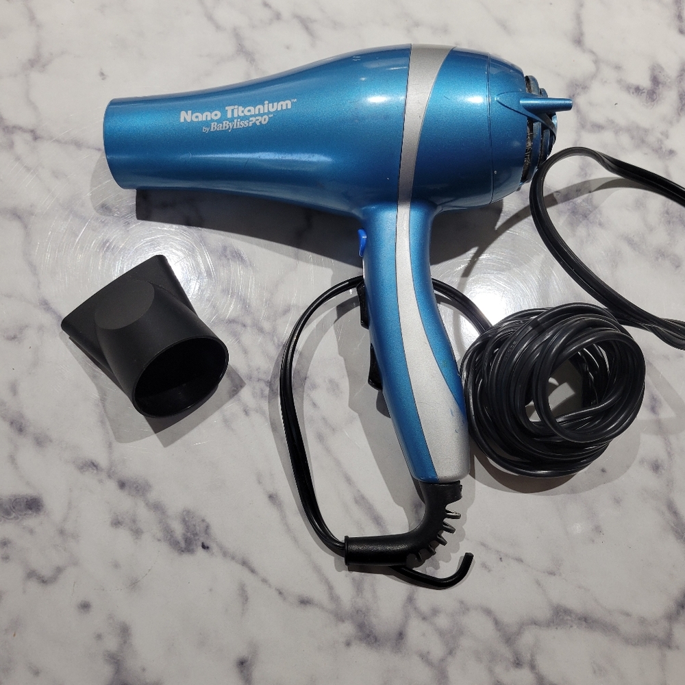 BABYLISS PRO NANO TITANIUM HAIR DRYER